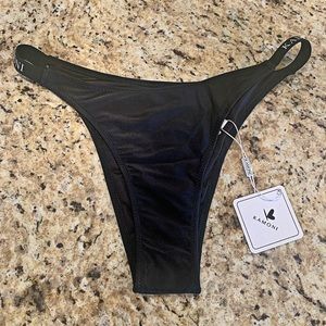 High hip bikini bottoms.